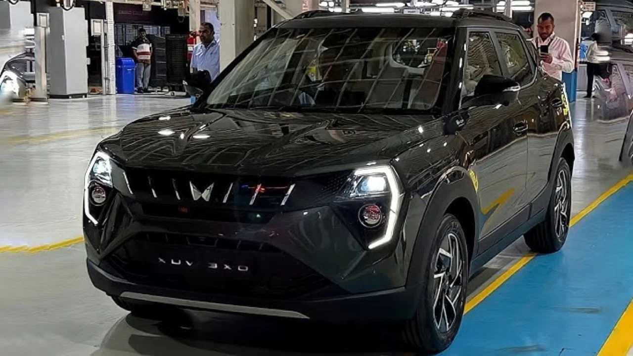 Mahindra XUV 3XO Review: Bold Looks, Big Features A Compact SUV Worth the Hype?